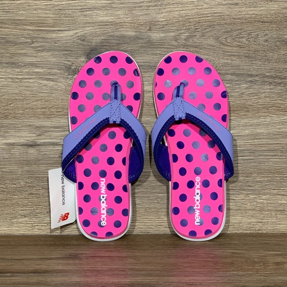 new balance jojo thong